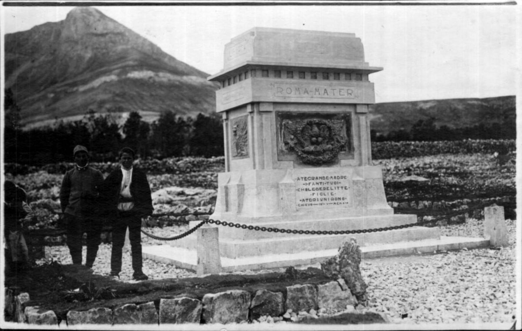 Monumento ai caduti. Kievo