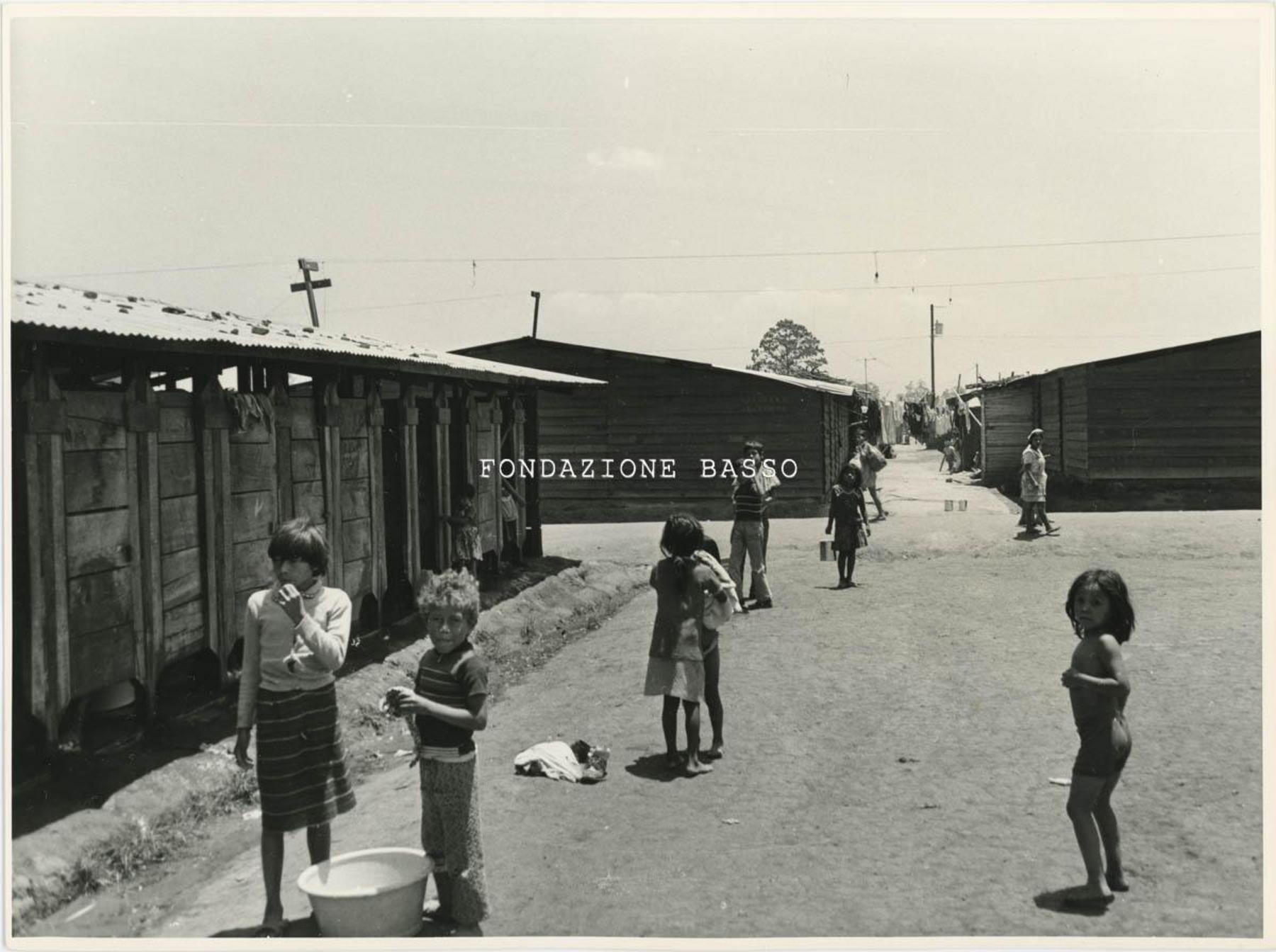 Bambini per le vie di Città del Guatemala