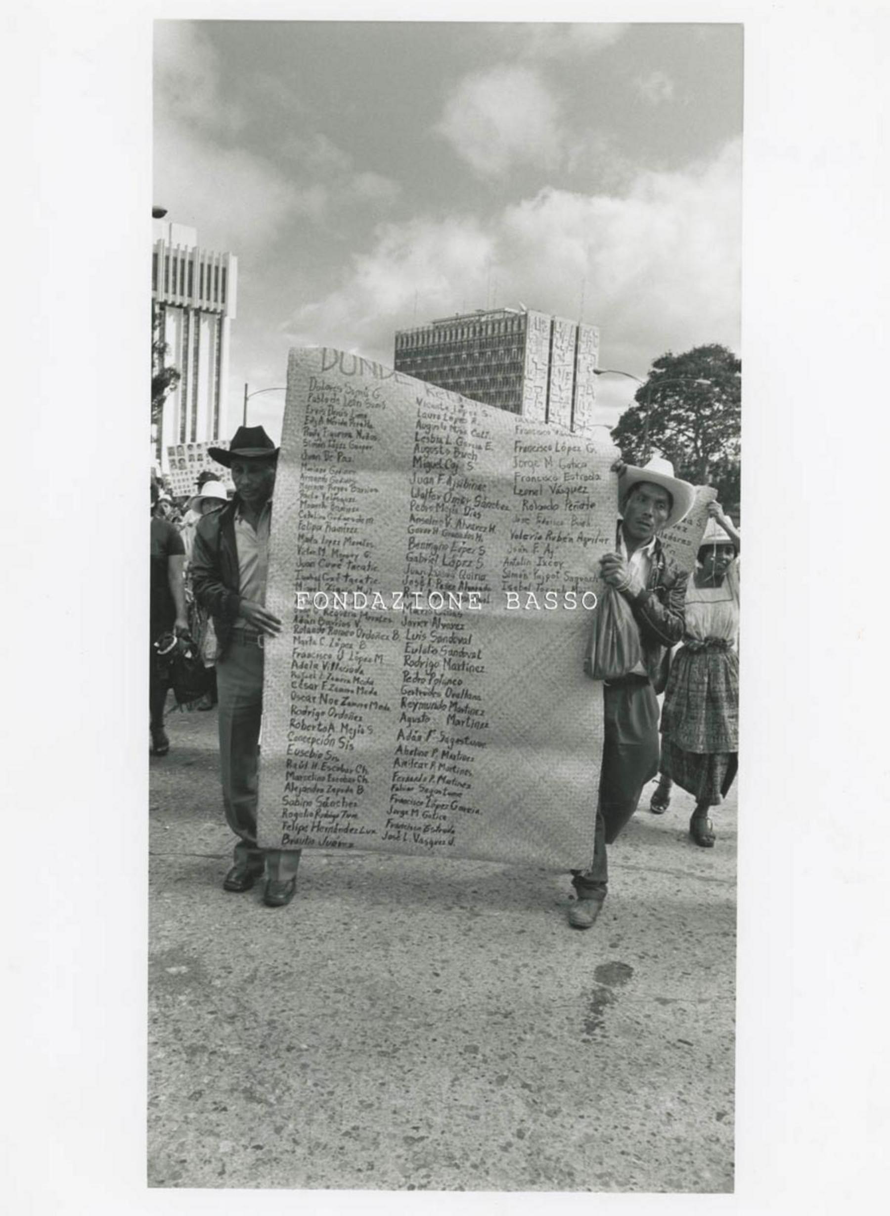 "Si cercano i desaparecidos"