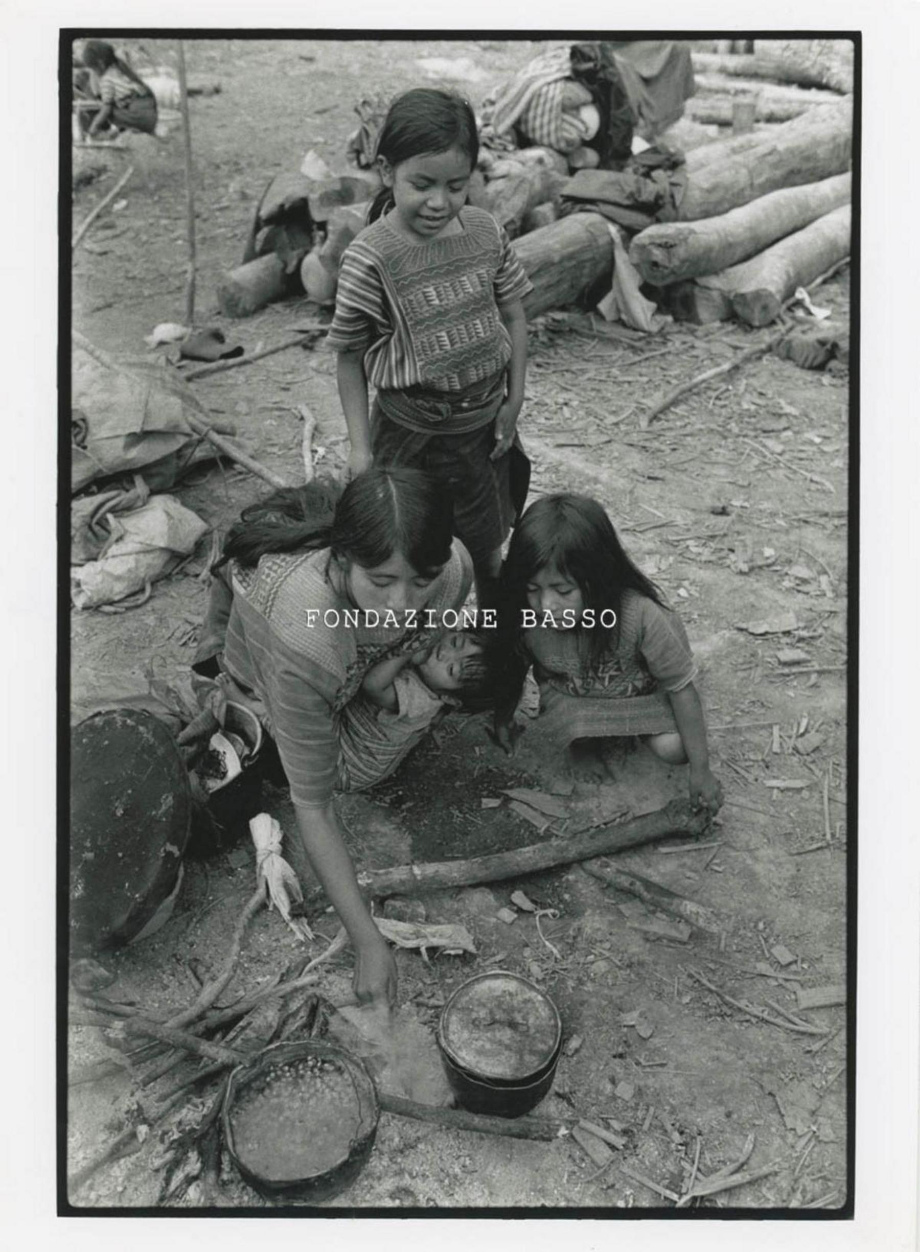 "Profughi guatemaltechi (Triangolo Ixil)"