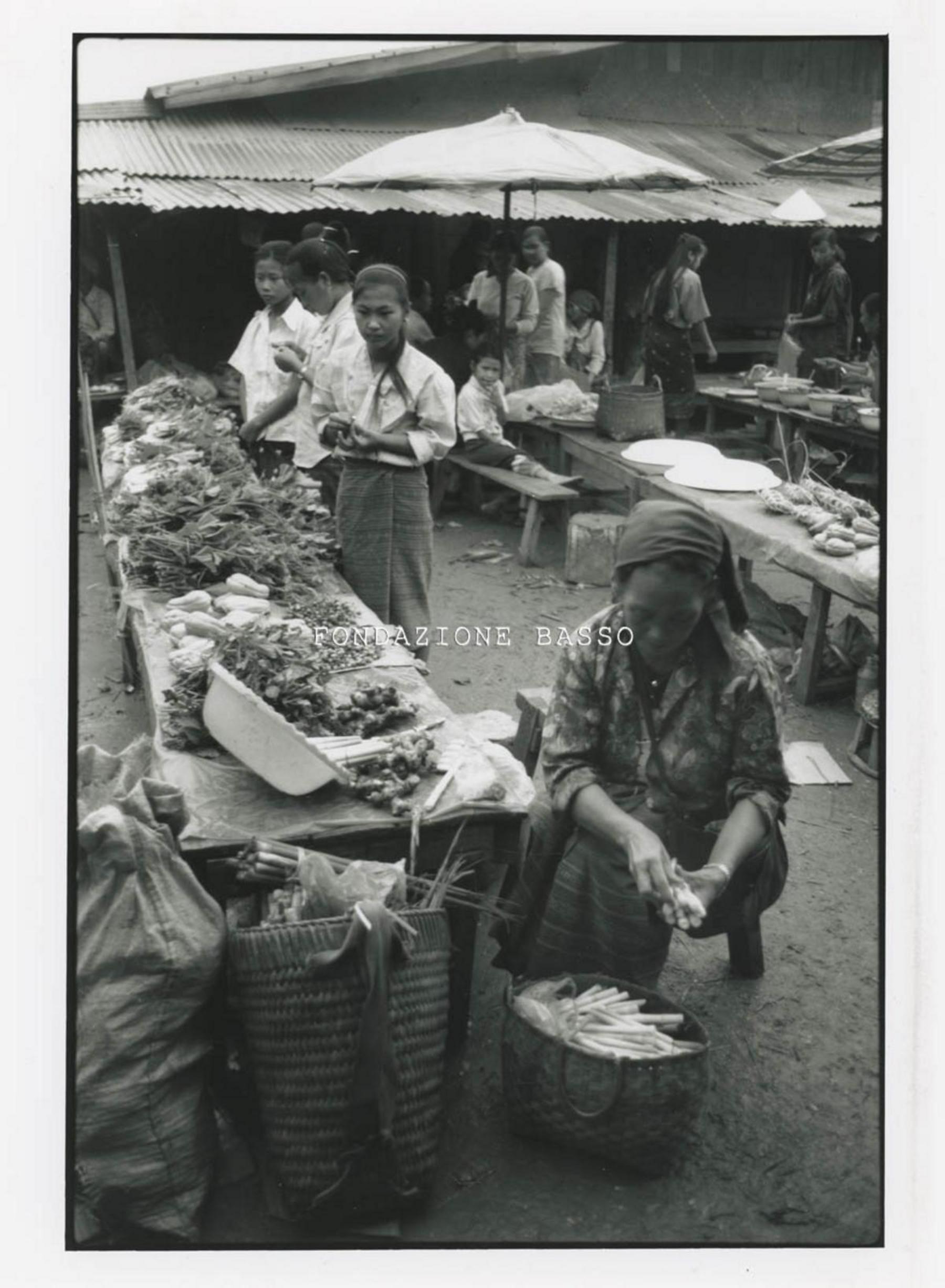 Venditrice di germogli di bambù