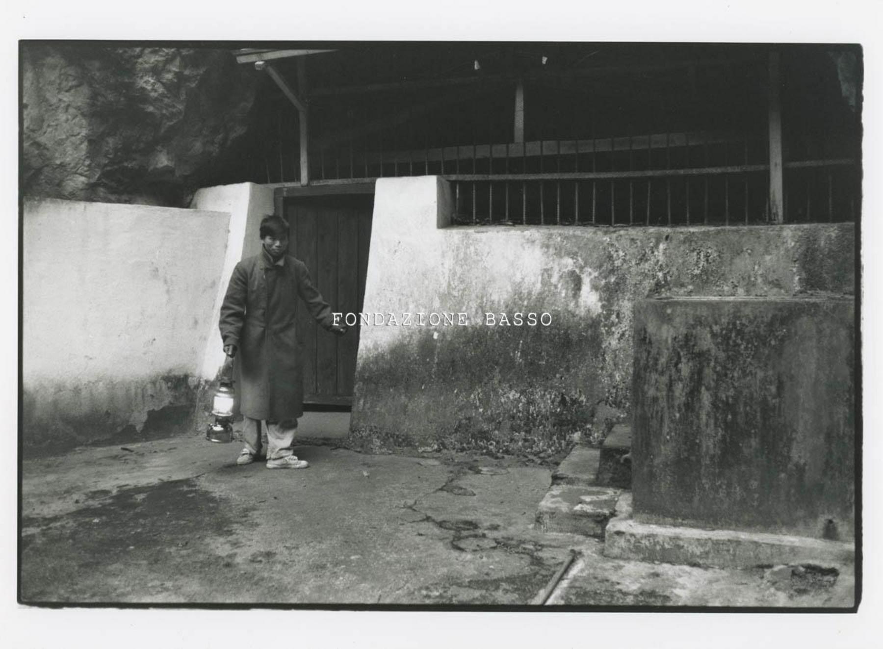 Grotta occupata dai responsabili del Pathet Lao