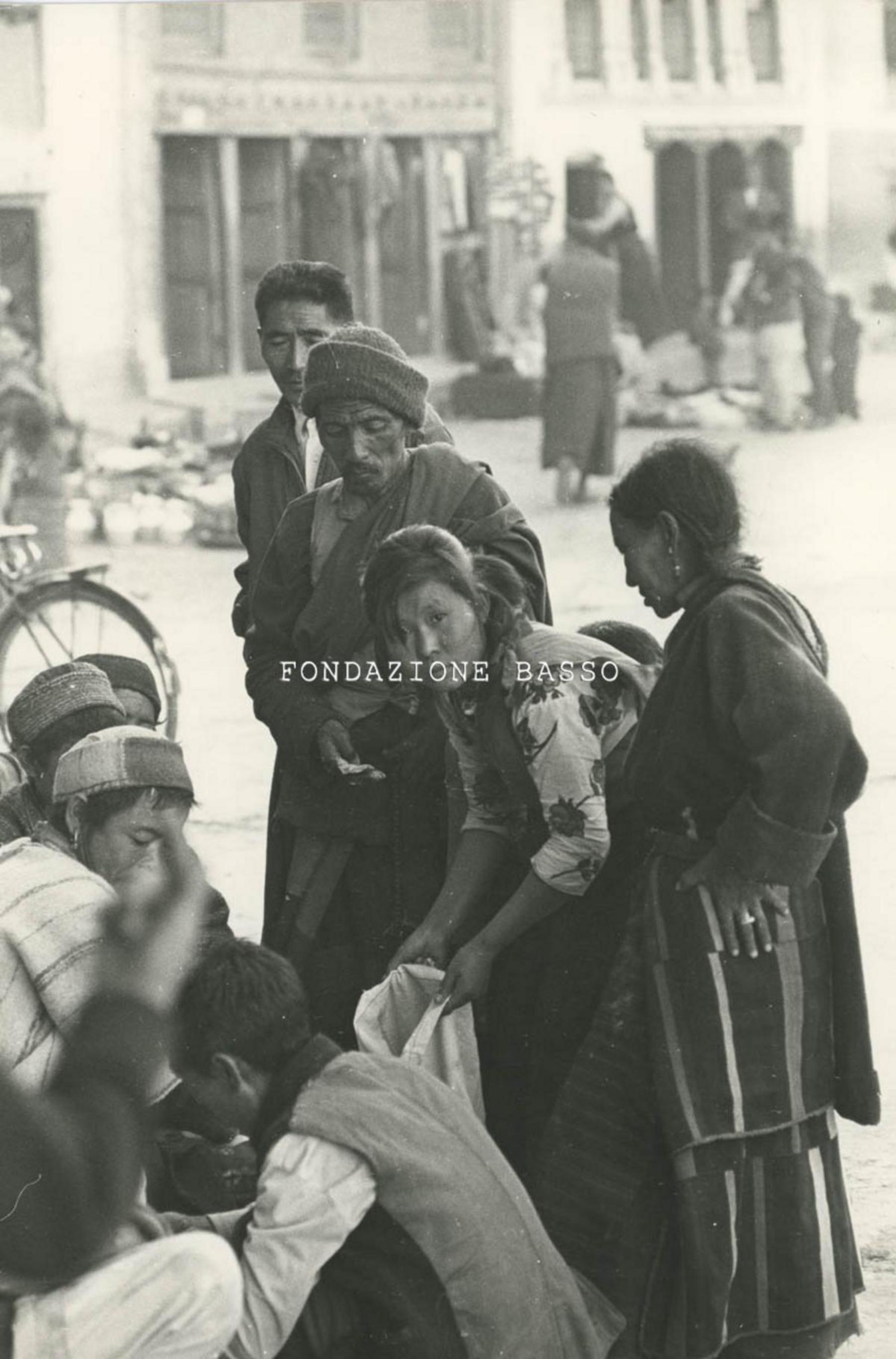 "Mercato attorno allo Stupa di Bodnath"